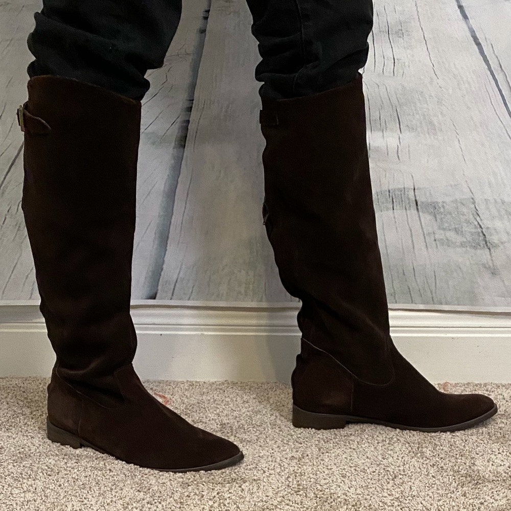 NWOT Charles David Chocolate Suede Boots